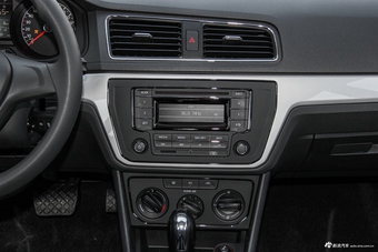 2017款朗逸1.6L自动风尚版