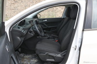 2018款标致308 1.6L手动时尚版