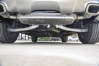 2016款奔驰GLA级 GLA200 1.6T自动时尚型