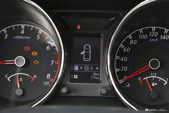 2016款启辰T70X 2.0L自动睿趣运动版