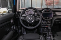 2016款MINI 1.5T自动 COOPER先锋派 五门版