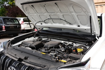 2017款普拉多2700 TX-L黎巴嫩版