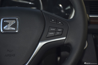 2015款众泰Z500 1.5T 自动尊贵型