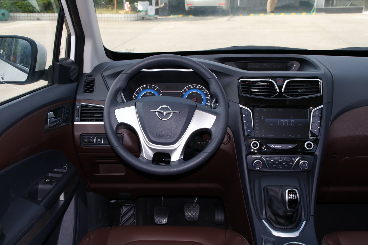 2017福美来七座版1.5T手动适·享型7座