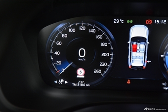 2019款沃尔沃XC60新能源2.0T自动T8 E驱混动智尊豪华版