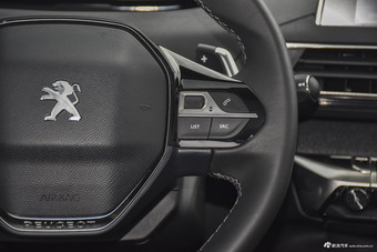 2017款标致4008 1.8T自动380THP豪华版