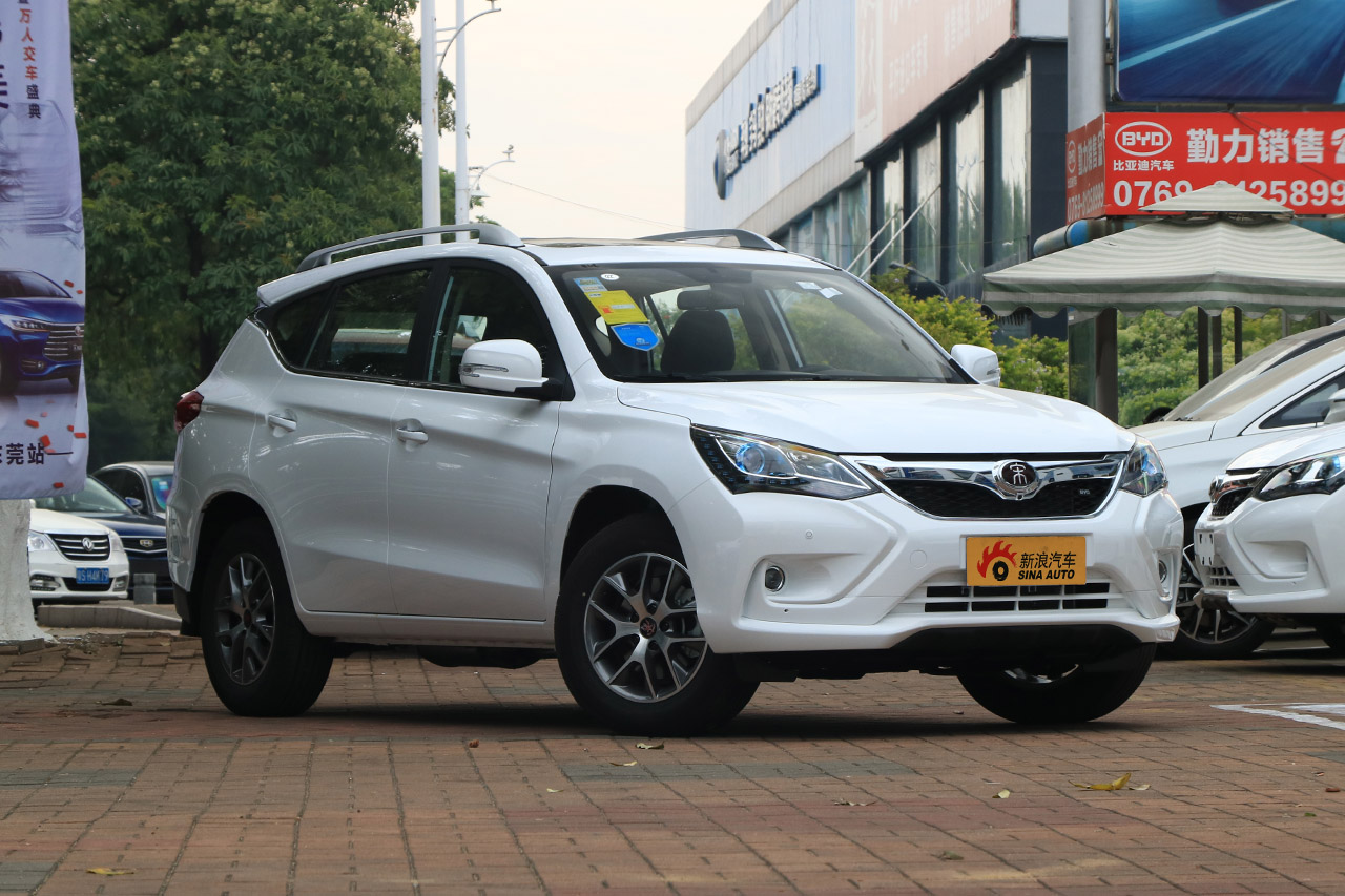 2017款比亚迪宋盖世升级版1.5TI手动精英型