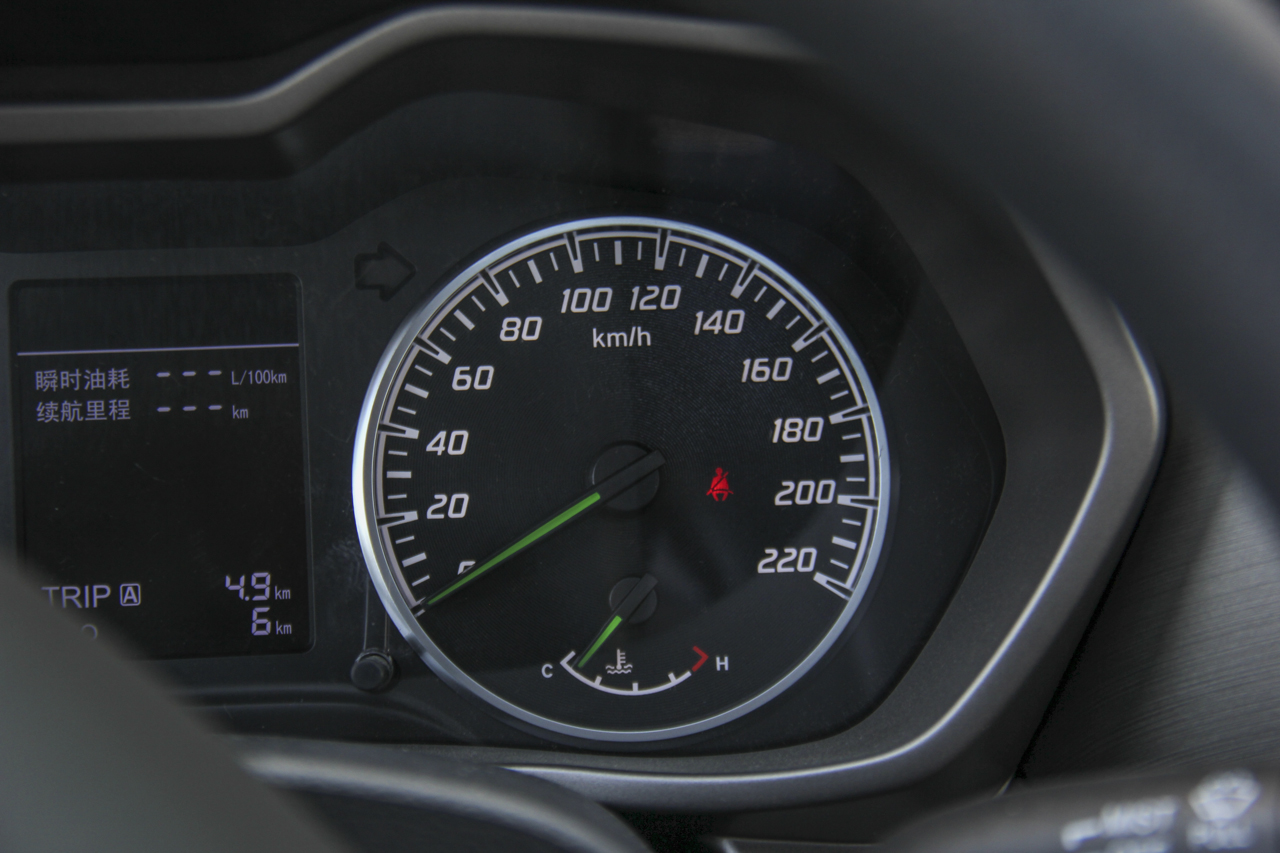 2017款海马M3 1.5L手动豪华型