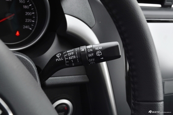 2018款奔腾X80 1.8T自动旗舰型Live版