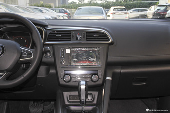 2016款科雷嘉2.0L自动四驱至尊版