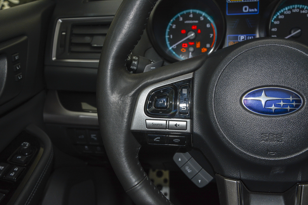 2017款傲虎 2.5L自动运动导航版 EyeSight