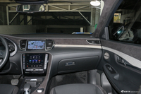 2018款英菲尼迪QX50 2.0T自动四驱豪华版