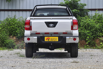 2015款雄师F22 1.9T手动两驱柴油豪华型