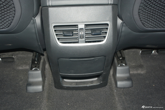 2017上汽大通D90 2.0T手动两驱火星