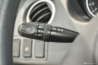 2014款雨燕1.5L自动时尚型