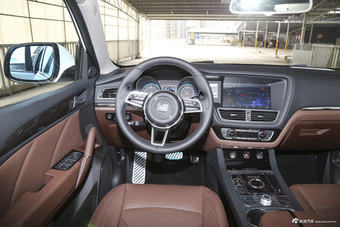 2016款众泰T600 2.0T自动尊享型运动版