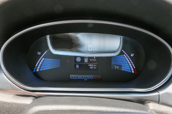 2018款江淮iEVA50新能源 豪华智享型