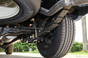 2016款黄海N1 2.8T手动柴油两驱运动版JE493ZLQ4CB 