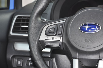 2016款斯巴鲁XV 2.0L自动进取版