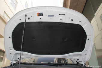 2018款荣威RX3 1.3T自动互联网智尊版