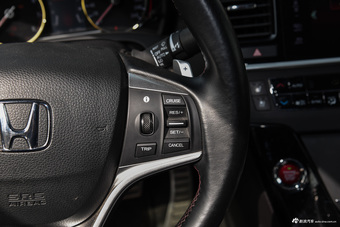 2015款思铂睿2.4L自动 Si