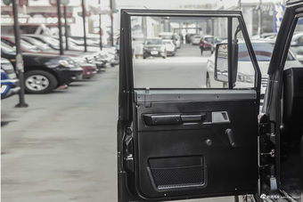 2016款战旗2.0L手动角斗士豪华型 国IV