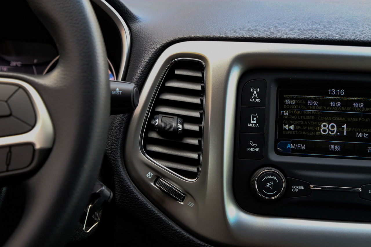 2017款指南者1.4T自动 200T舒享版