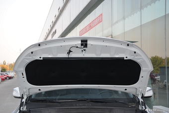 2017款现代全新胜达 2.0T 自动两驱智能型 7座