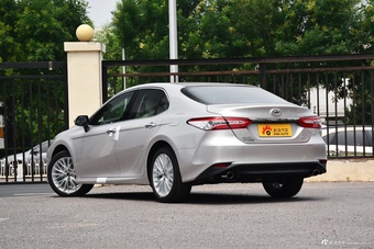 2018款凯美瑞2.5HG自动豪华版