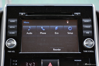 2017款兰德酷路泽4.0L自动GX-R中东版7座