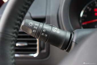 2016款风度MX6 2.0L自动两驱梦想版