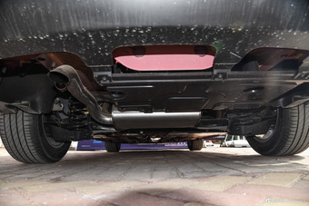 2016款标致308 1.2T自动豪华版