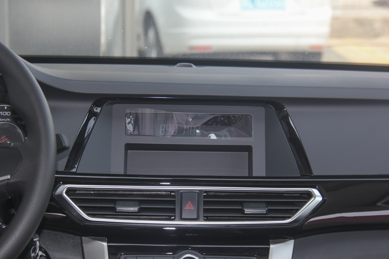 2017款大迈X5 1.6L手动精英型经典版