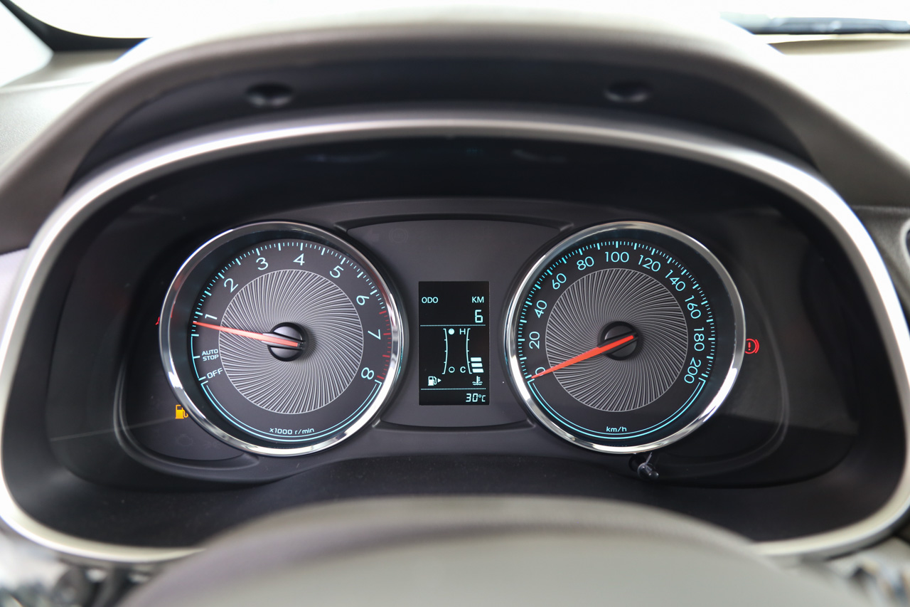 2016款雪佛兰乐风RV 1.5L手动畅行版 雪域白