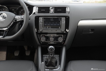 2017款速腾1.4T手动舒适型230TSI