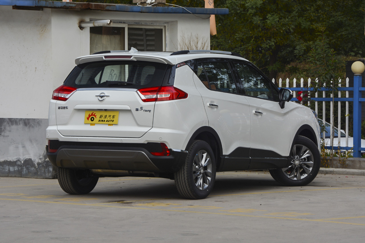 2018款海马S5青春版 1.6L自动旗舰型