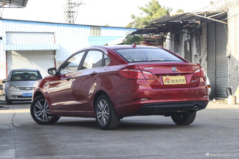 2016款逸动1.6L手动风尚型