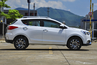 2015款瑞风S2 1.5L手动豪华智能型