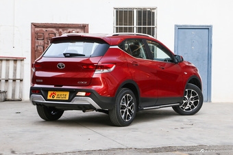 2016款东南DX3 1.5L手动尊贵型