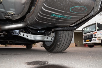  2016款别克君越 2.0T自动尊享型28T