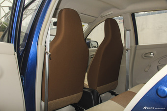 2014款启辰R30 1.2L手动尊享版