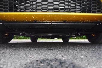 2017款宝马M4手动双门轿跑车