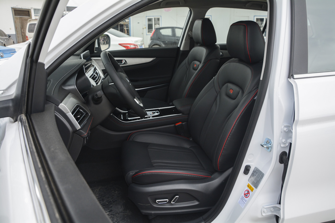 2018款长安CS75 1.5T自动精智型