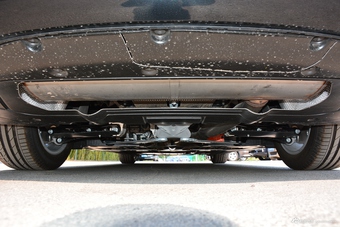 2017款宝马7系740Le插电混动