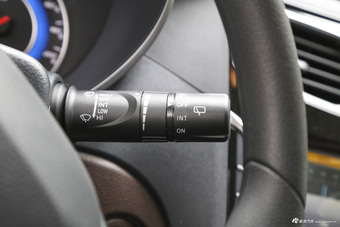 2017福美来七座版1.5T自动适·享型7座