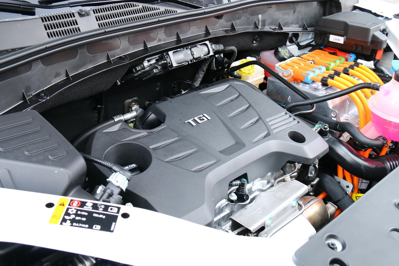 2017款荣威eRX5 1.5T自动尊贵旗舰版