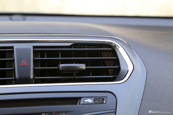 2017款福睿斯1.5L自动舒适型