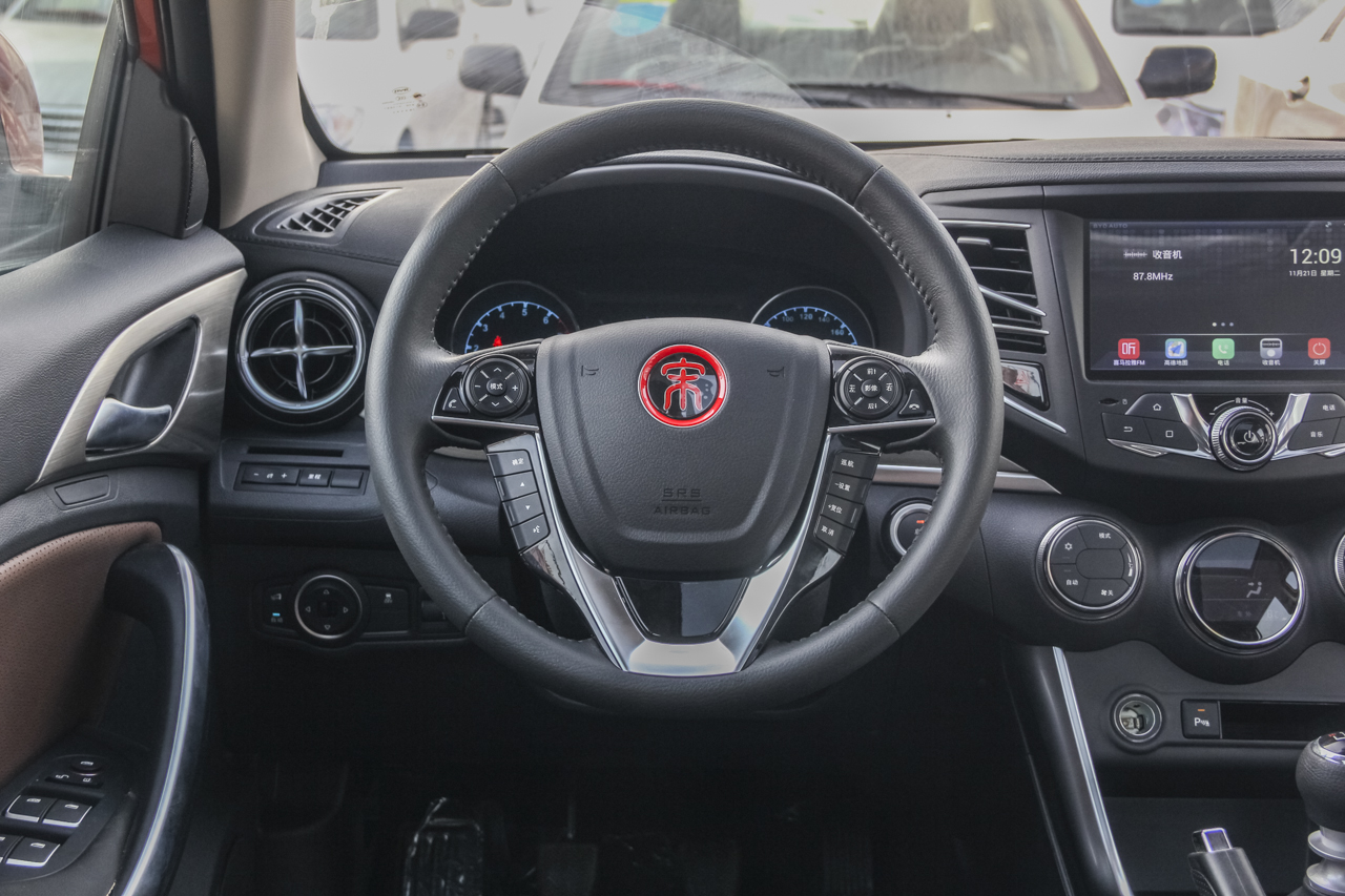 2017款比亚迪宋盖世升级版1.5TI手动精英型 