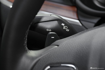 2017款林肯MKC 2.0T自动四驱尊雅版