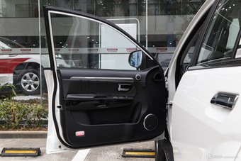 2016款哈弗H5 2.0T手动四驱精英型经典版